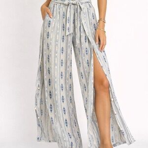 Rewash Blue Boho
Wide Leg Wrap Pants Tie Waist
Rayon Size M